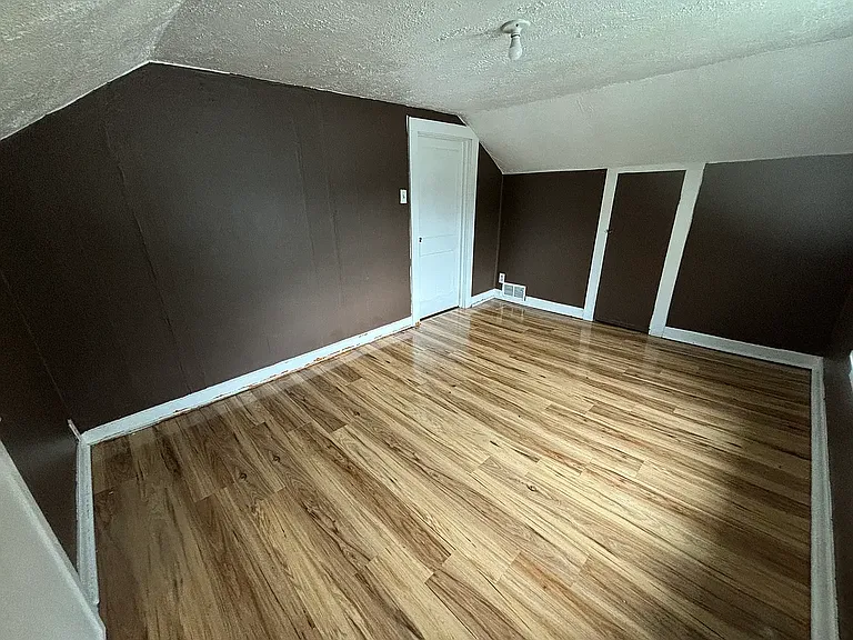 10217 Cumberland Rd — Photo 22