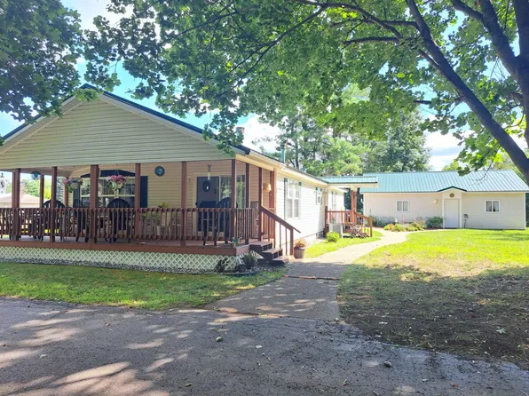 2143 E Ludington Dr, Clare, MI 48617