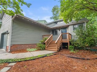 411 Chester Woods Ct, High Point, NC 27262