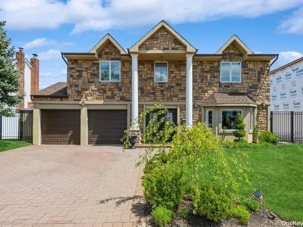 3123 Lee Place, Bellmore, NY 11710