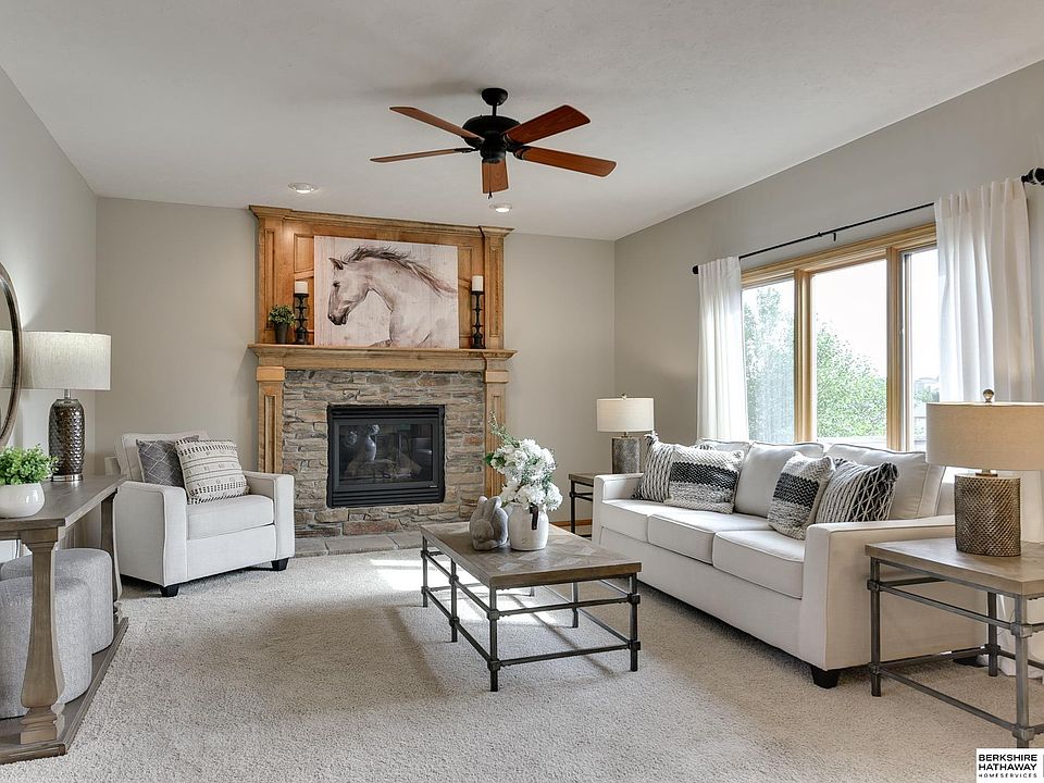 1st image of 2331 Broadwater Dr
