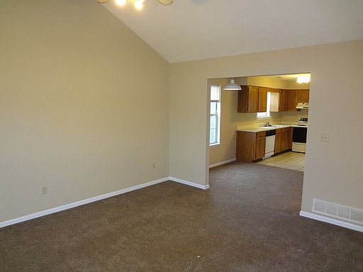 5th image of 3705-3707 Pimlico Dr