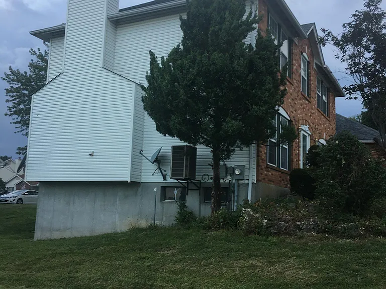 1862 Summitview Dr — Photo 5