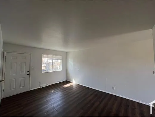 3828 S King St — Photo 8