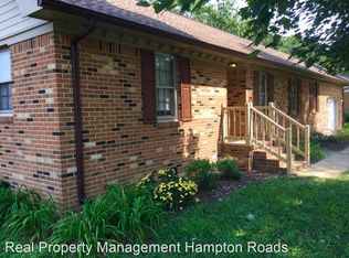 816 Sugar Maple Ln, Chesapeake, VA 23322