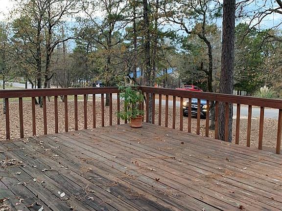 3rd image of 384 Knollwood Ln