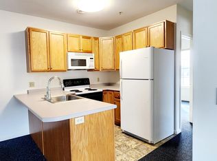 2 Railroad Ave #202, Merrimack, NH 03054