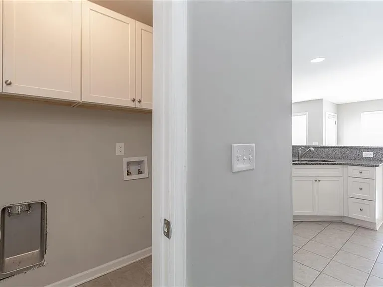 82 Gray Field Ct — Photo 14