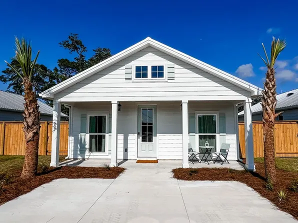 507 Woodward Ave, Port Saint Joe, FL 32456