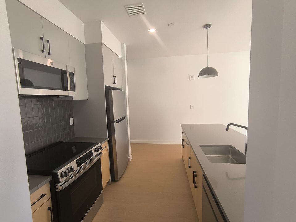 1st image of 74 Webster St #36E