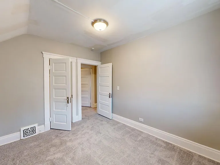 3065 W 105th St — Photo 31