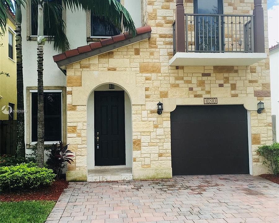 1st image of 10310 NW 70th Ter