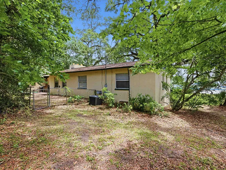 1734 W Tharpe St — Photo 35