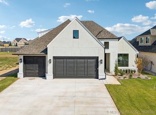 13715 S 20th Pl E, Bixby, OK 74008