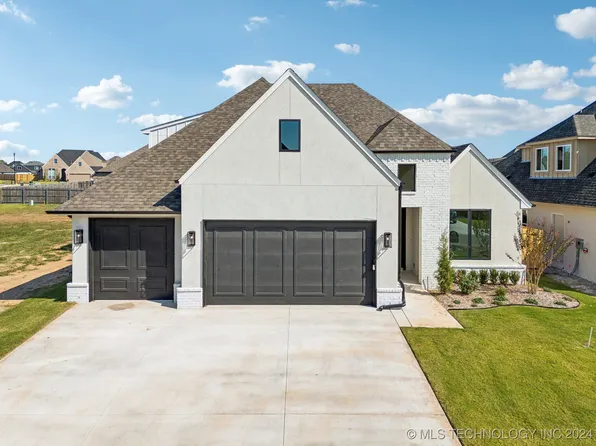 13715 S 20th Pl E, Bixby, OK 74008