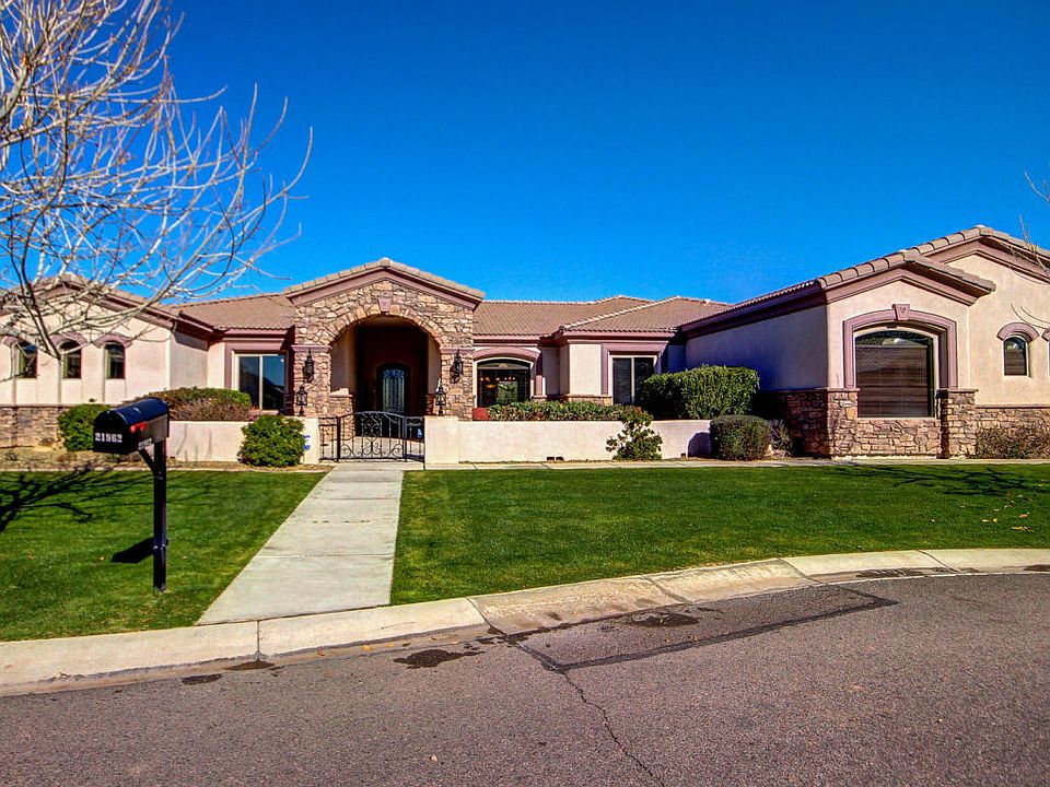 1st image of 21962 E Munoz Ct