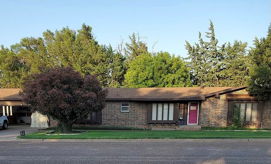 1st image of 822 Avenue A