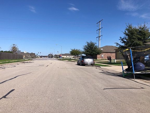 5th image of 508 Carol Dr