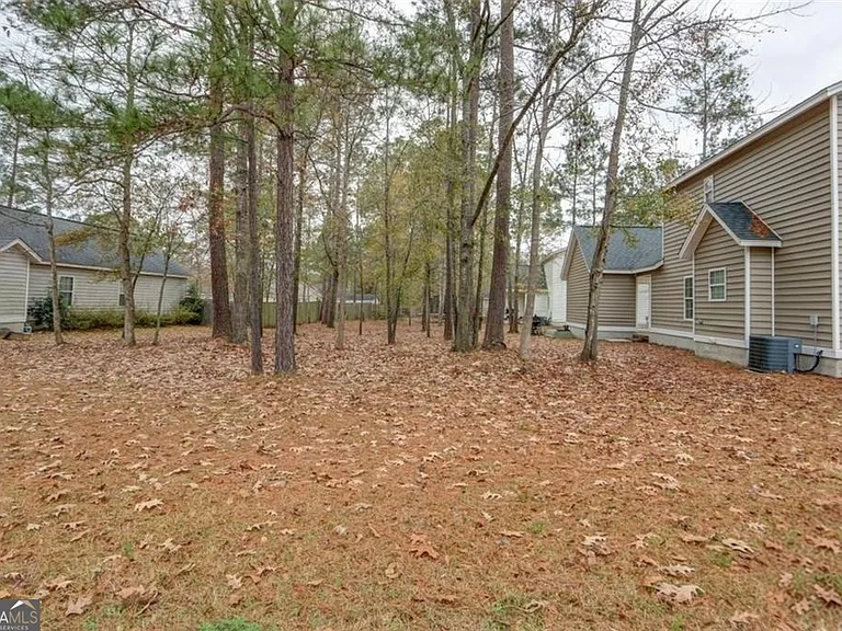 87 Fellwood Dr — Photo 18
