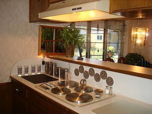 3rd image of 1712 Brookhaven Cir