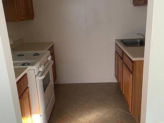 5th image of 4901-37 Stenton Ave #L5