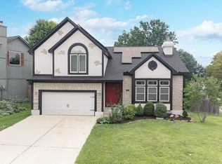 21206 W 55th Ter, Shawnee, KS 66218