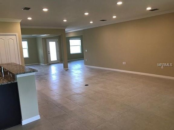 4th image of 803 Glen Creek Ct