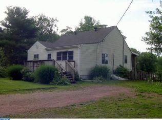 230 Pointville Rd, Pemberton, NJ 08068