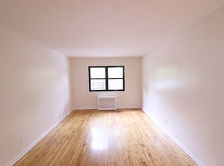 75-10 153rd St #1B, Flushing, NY 11367