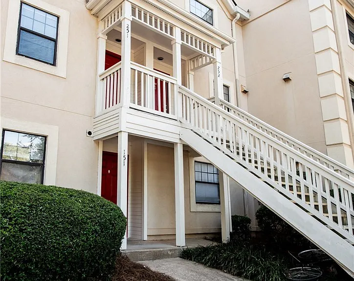 290 Appleby Dr #252 — Photo 3