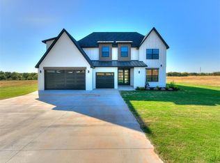 2741 Two Socks Run, Guthrie, OK 73044