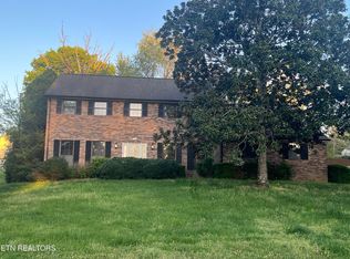 107 Carson Ln, Oak Ridge, TN 37830