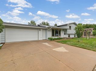 2702 Raymond Dr, Rapid City, SD 57702