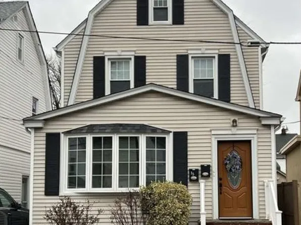 24815 89th Ave Floor 2, Bellerose, NY 11426