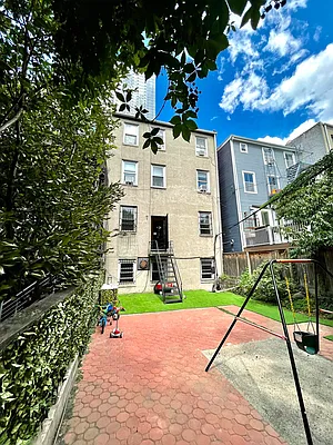 Rented by Pear NYC LLC | media 2