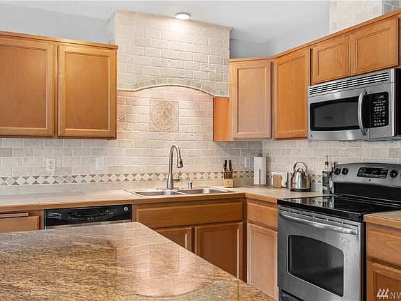 4th image of 1011 109th Street Ct E Unit 83