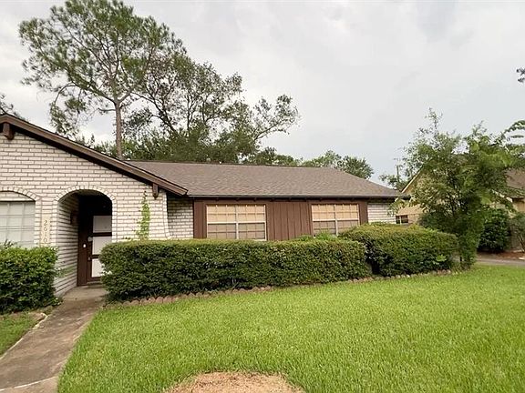 2nd image of 2610 Moss Hill Drive