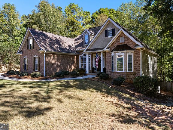 4th image of 25 Lyndhurst Way