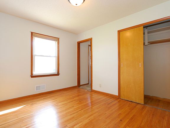 4th image of 8207 Aldrich Ave S