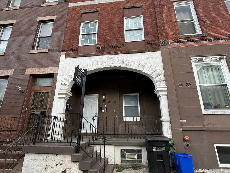 1918 W Diamond St #1