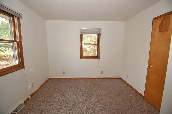 14769 Day Rd — Photo 20