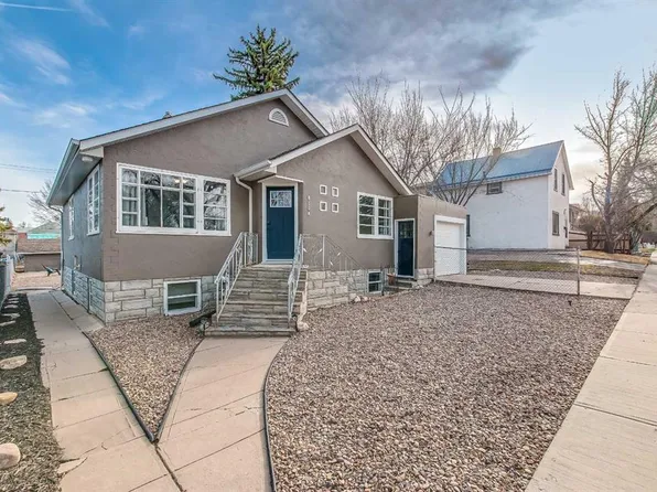 1061 NW Queen St SE, Medicine Hat, AB T1A 1B1
