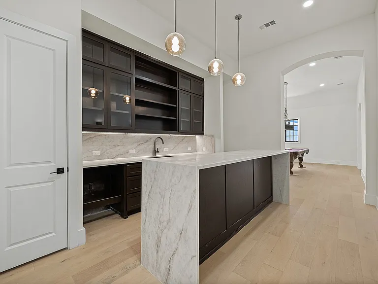 5345 Monterey Dr — Photo 16