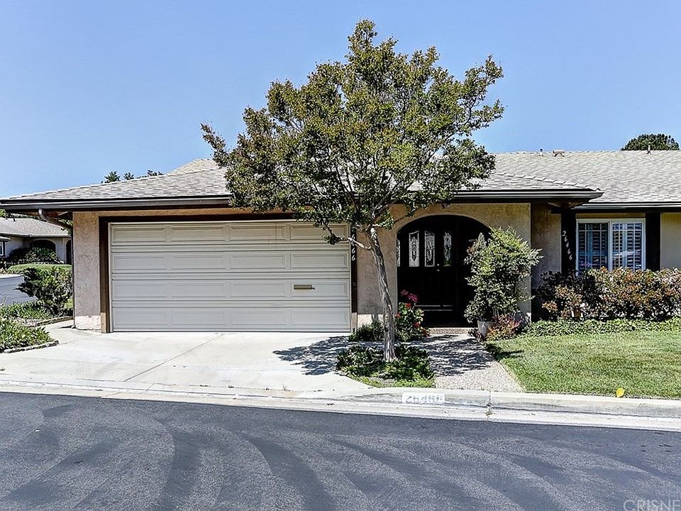 Welcome to 26466 Fairway Circle, Newhall