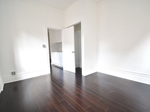3rd image of 30 Mulberry St #403