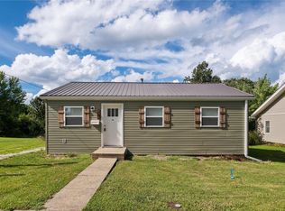 515 Lee St, Bowling Green, MO 63334