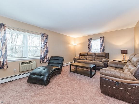 2nd image of 185 Belleville Ave APT 5