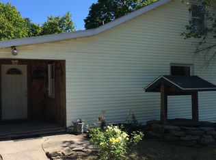 297 Mizdail Rd, Hunlock Creek, PA 18621