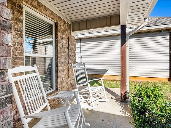 2nd image of 144 Roscommon Rd