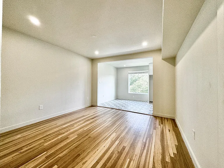 3300 Tom Green St #4 — Photo 14